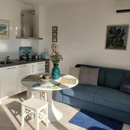 Obzor Tatyana Apartaments Bonjour 外观 照片