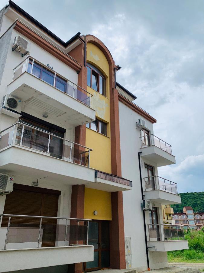 Obzor Tatyana Apartaments Bonjour 外观 照片