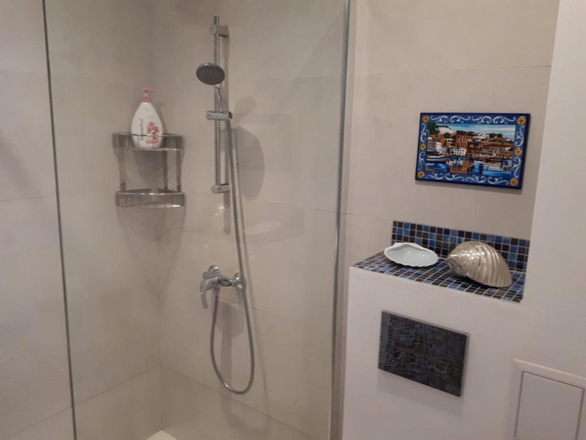Obzor Tatyana Apartaments Bonjour 外观 照片